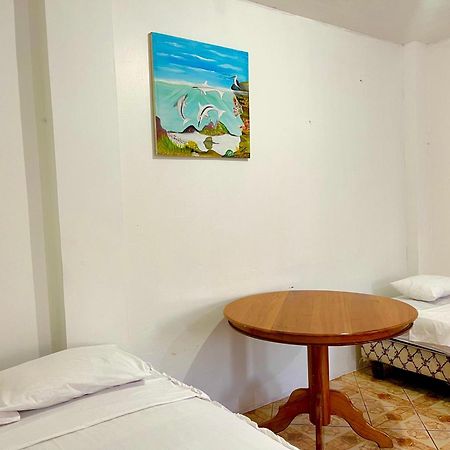 Готель Hostal Vista Al Mar Пуерто-Бакерісо-Морено Екстер'єр фото